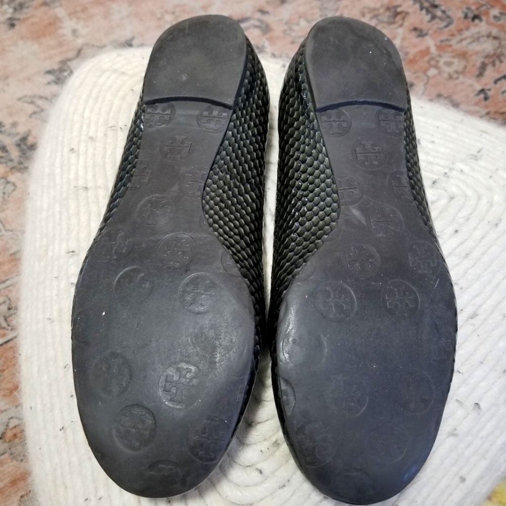 Tory Burch Dark Green Reva Leather Ballet Flats Snakeskin Women's. Size: 8. - Picture 8 of 11